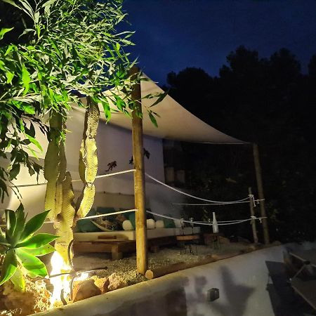 Private Villa Mit Eigenem Pool Unter Palmen Cala Llenya  Exterior photo